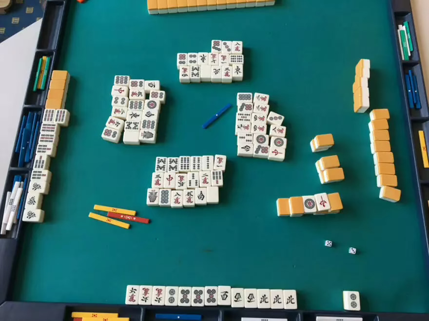 Mahjong Tiles: 六六六➁➄➄➄西西西北北北➁ 666m2555p333444z2p — suuankou tankimatchi (“double” Yakuman) 